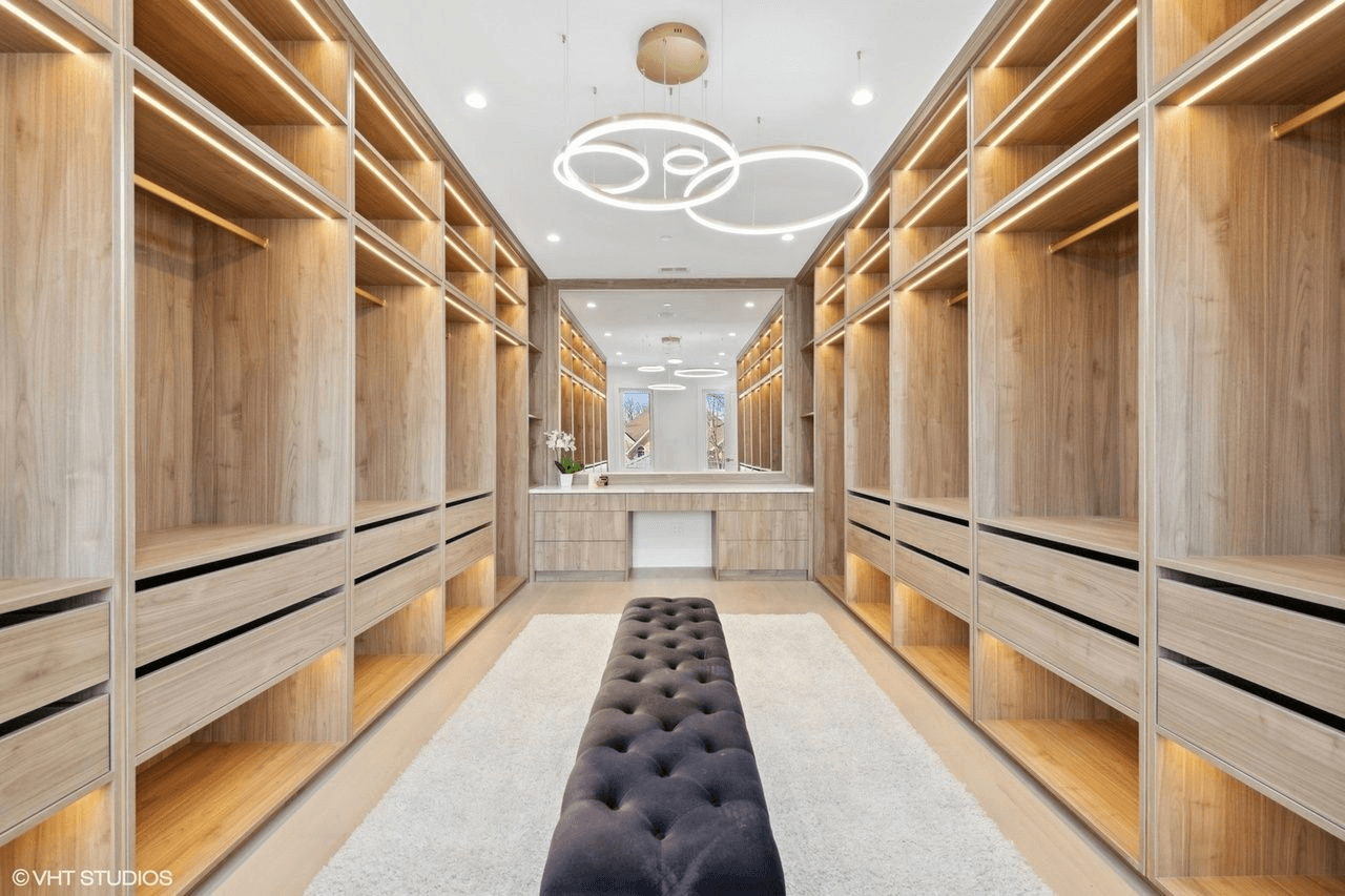 LISENBY C., INTERIOR DESIGNER
