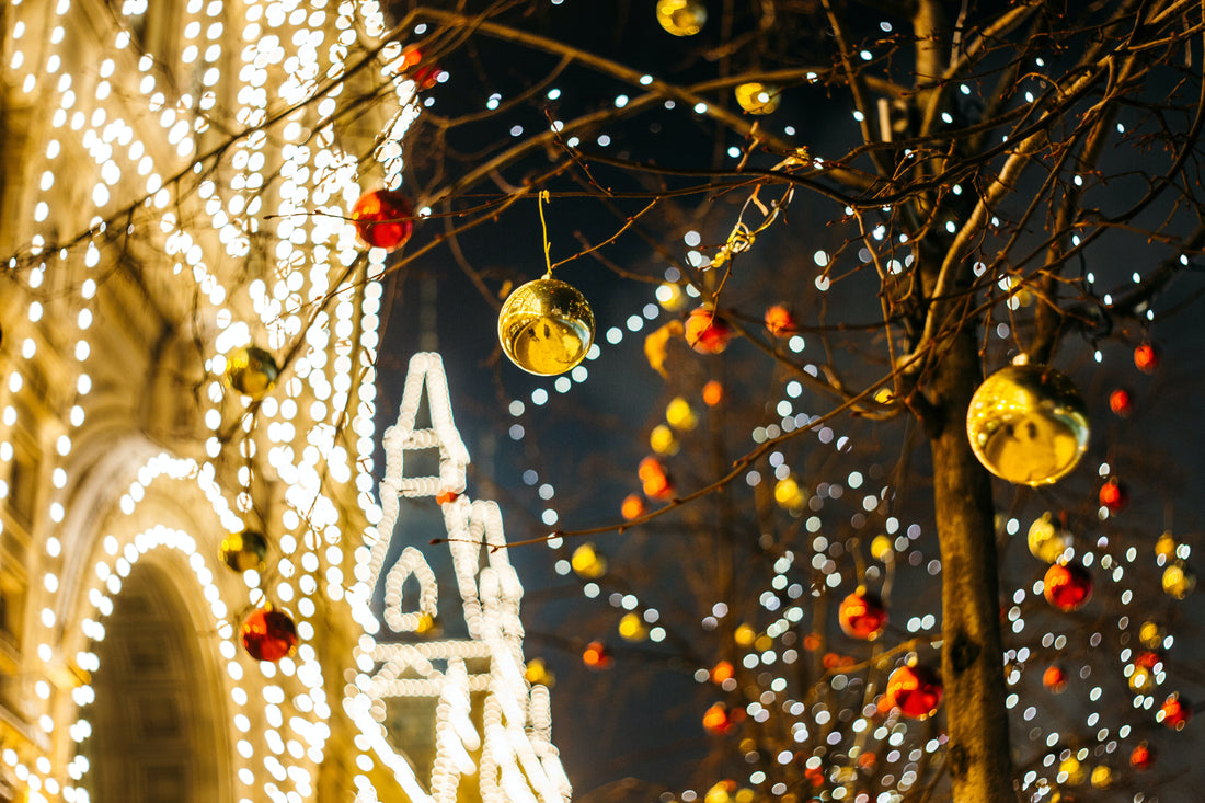How to Upgrade Your Holiday Lighting and Impress Your Guests